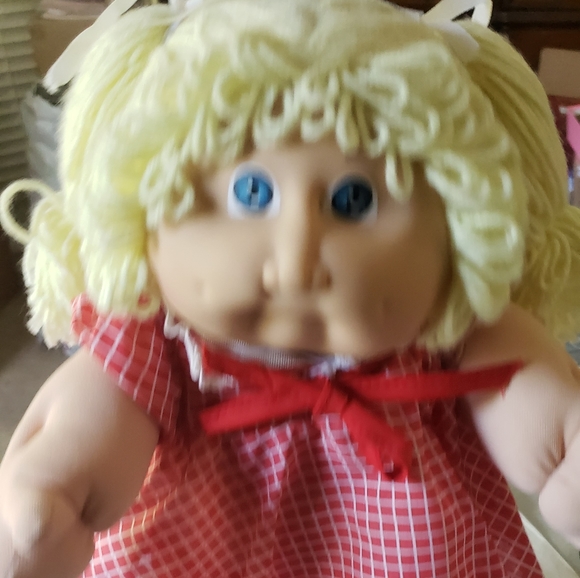 AUTHENTIC Cabbage Patch Kids "Limited Edition" Rare Find Patty Rorie (Blue Eye) - Picture 3 of 15
